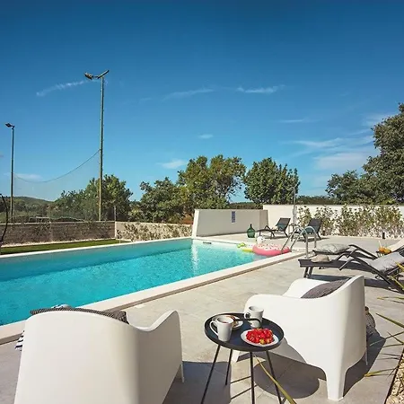 Joy Holiday home Pomer