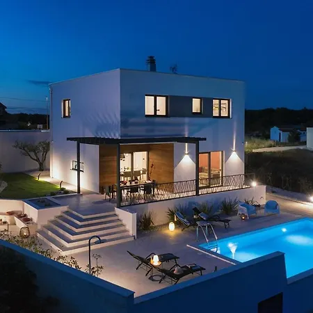 Villa Joy Pomer